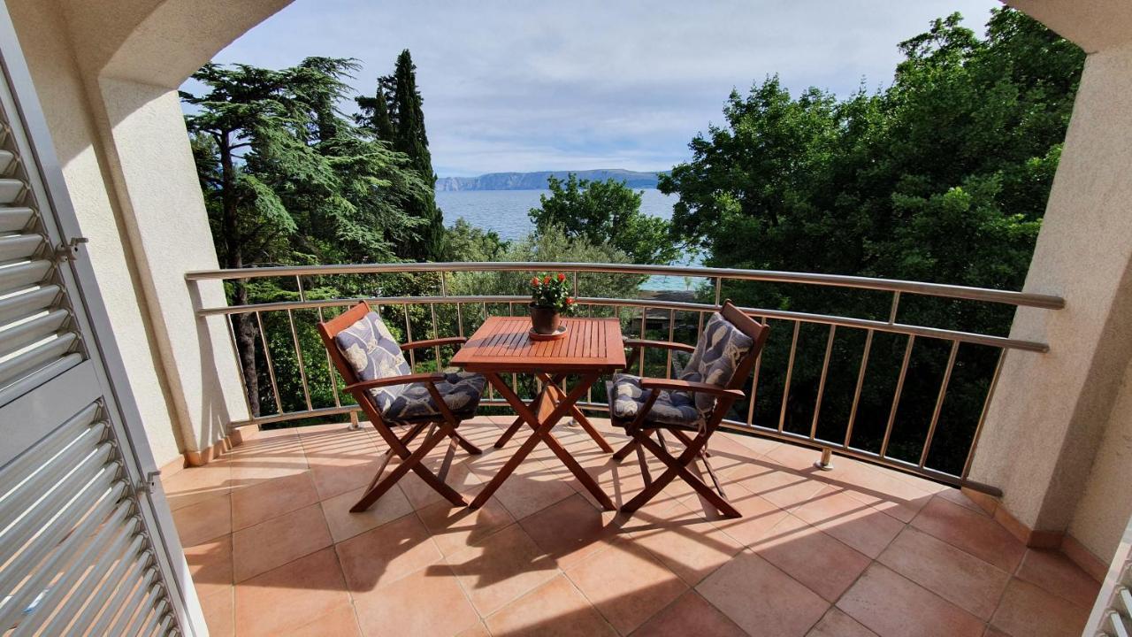 Sea Side Apartments 4* Novi Vinodolski Luaran gambar
