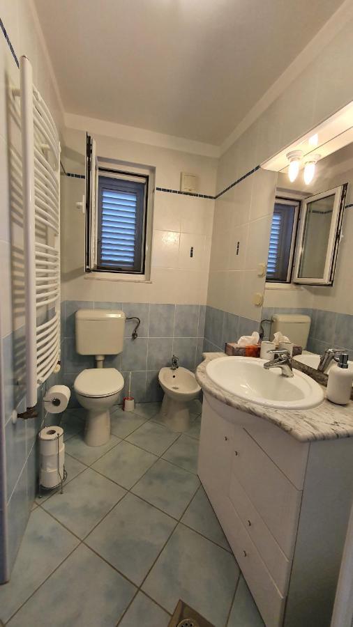 Sea Side Apartments 4* Novi Vinodolski Luaran gambar
