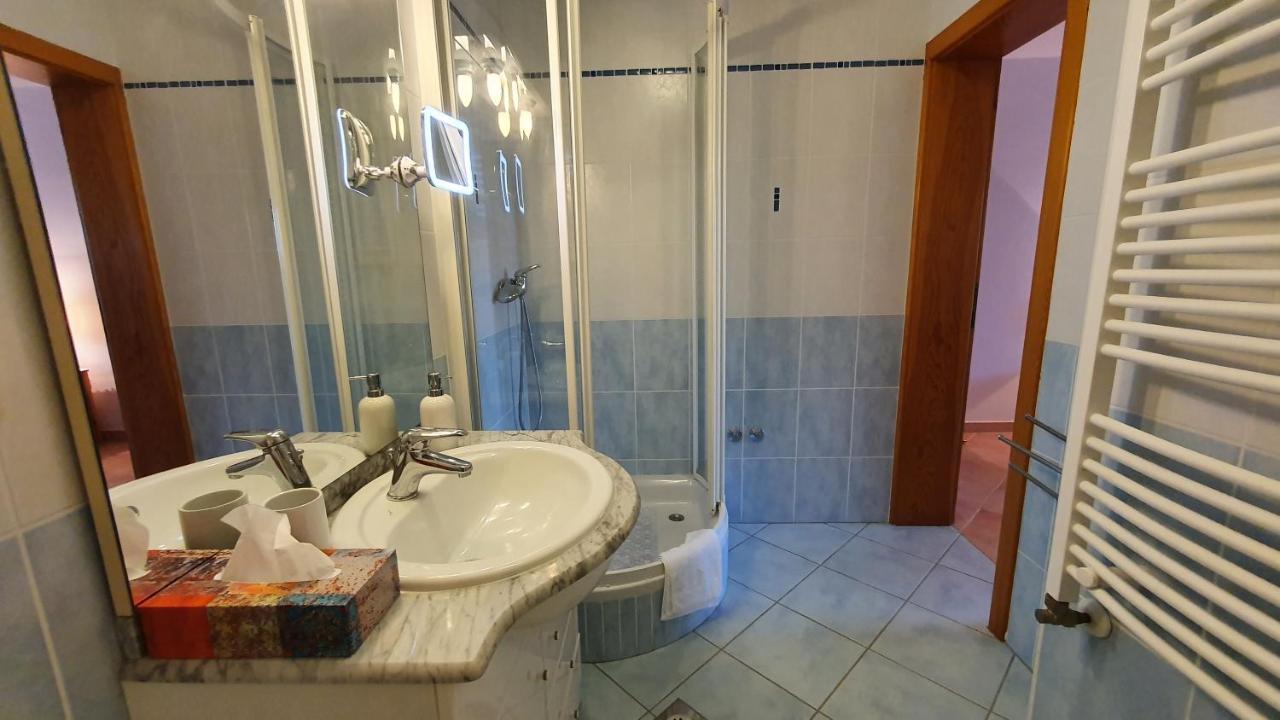 Sea Side Apartments 4* Novi Vinodolski Luaran gambar