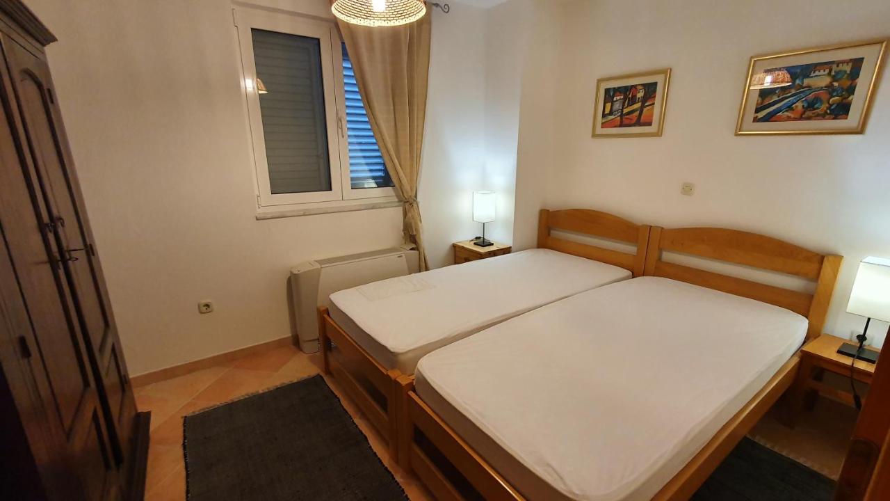 Sea Side Apartments 4* Novi Vinodolski Luaran gambar