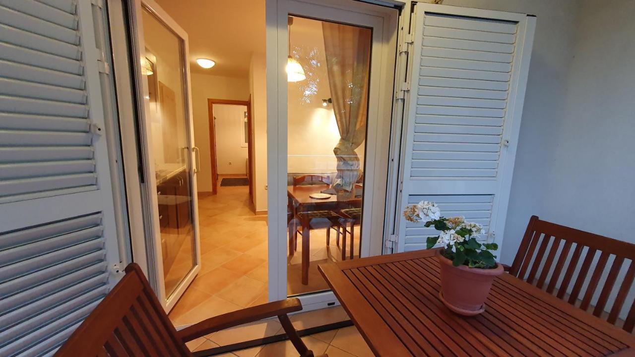 Sea Side Apartments 4* Novi Vinodolski Luaran gambar